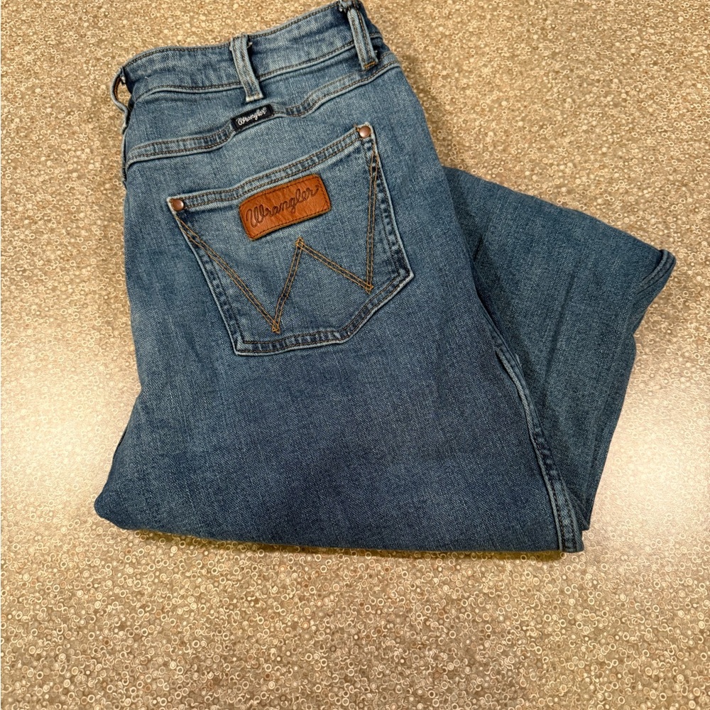 Women’s Wrangler Boot Cut Jeans 31x32